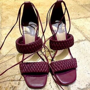 Vince Camuto Antiloque Strappy Sandal